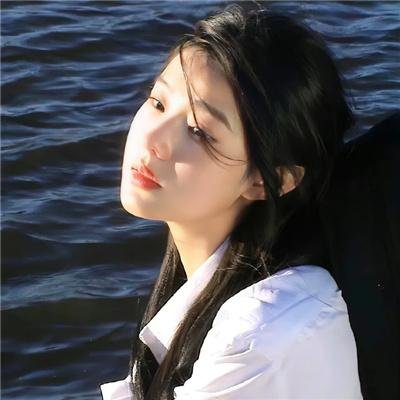 蛮舟艳影